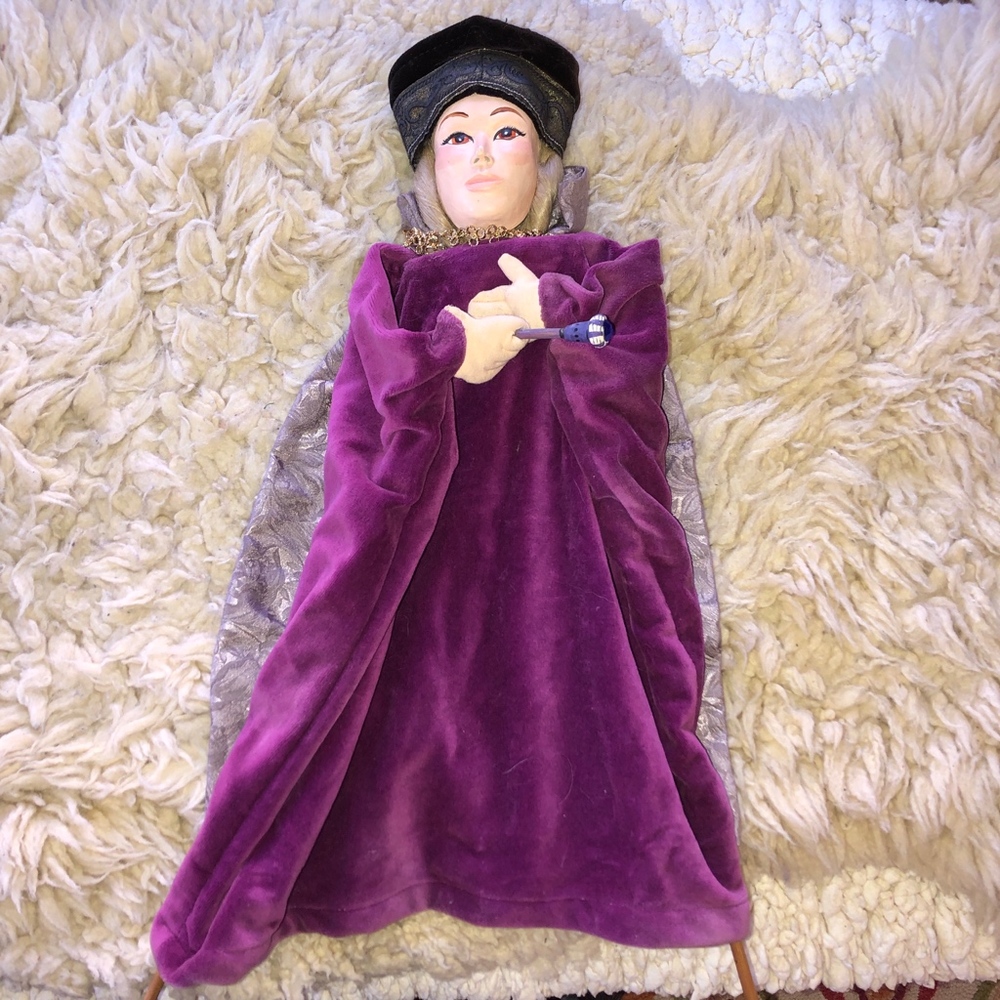 Hand crafted USA artsy beautiful stick puppet 19"